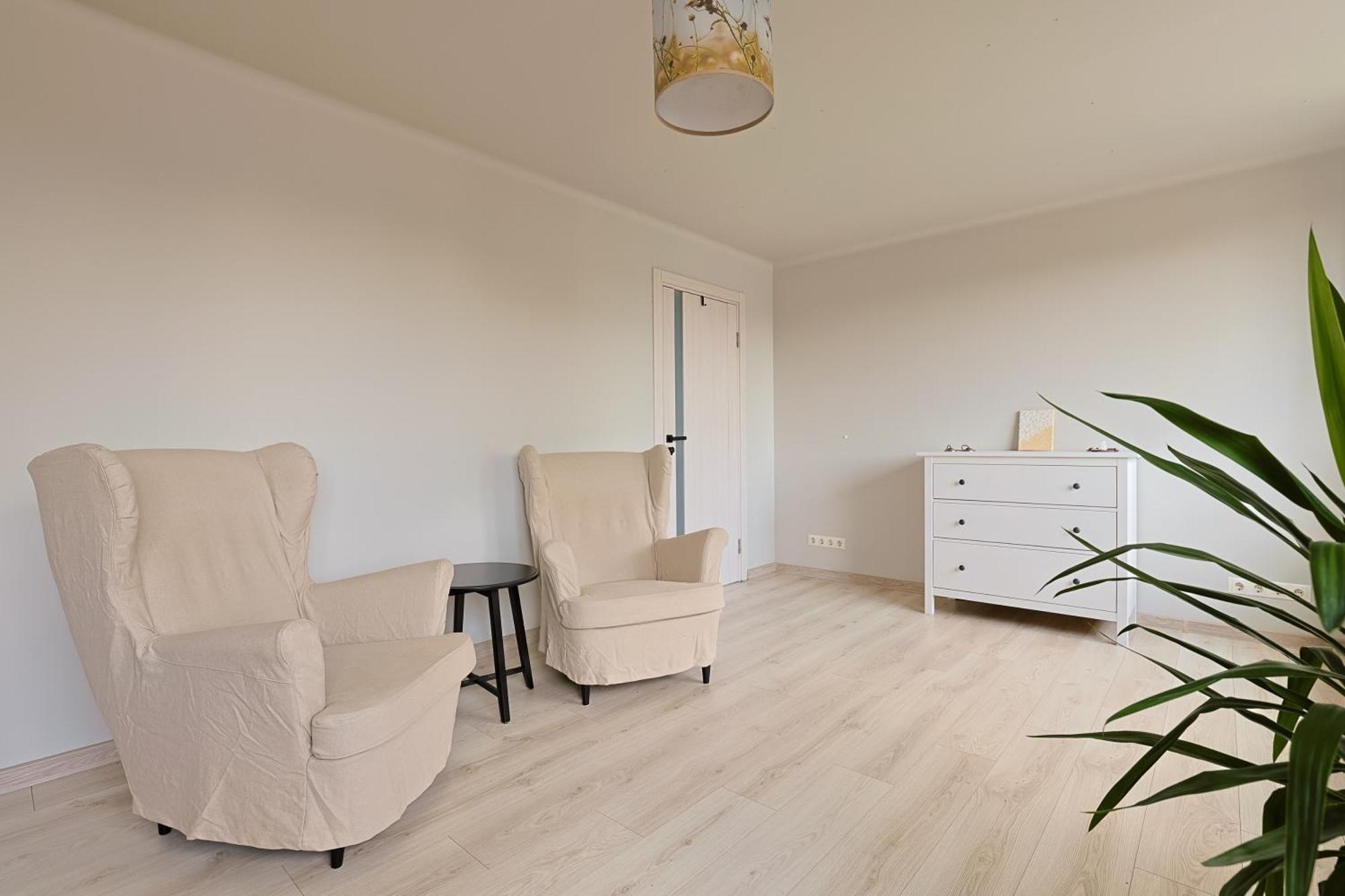 Lägenhet Sunny Between Airport And With 3 Bedrooms *